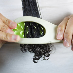 Purchase Curl Definer Brush & receive our Anti-frizz Towel for FREE!!! (Retail value $27Cdn/$22USD)